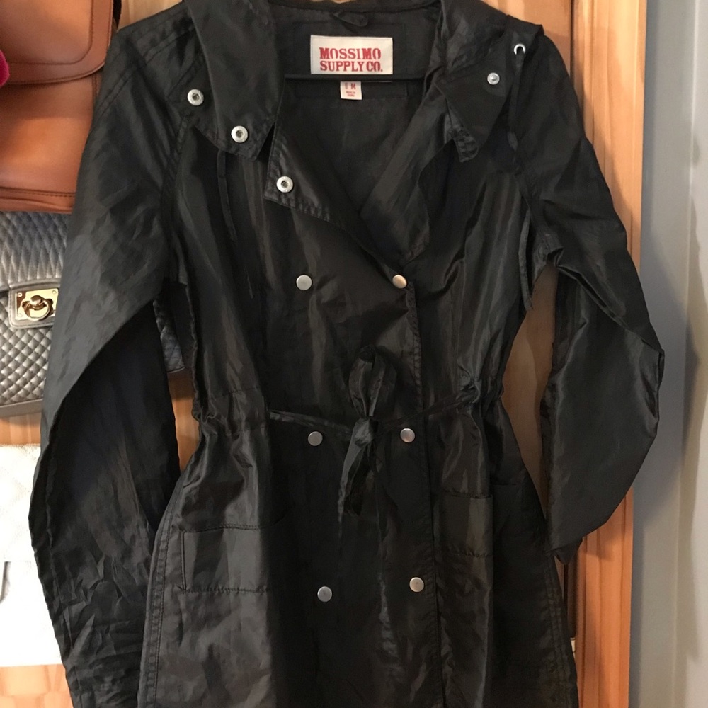 Water resistant coat